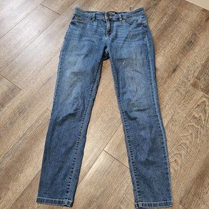 Jones NY Madison skinny ankle medium wash jean medium rise size 6